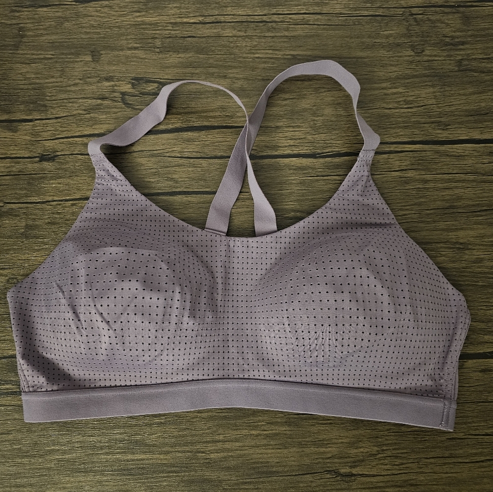 Victoria's Secret VSX Lightweight Mesh Sports Bra - Lavender 38C